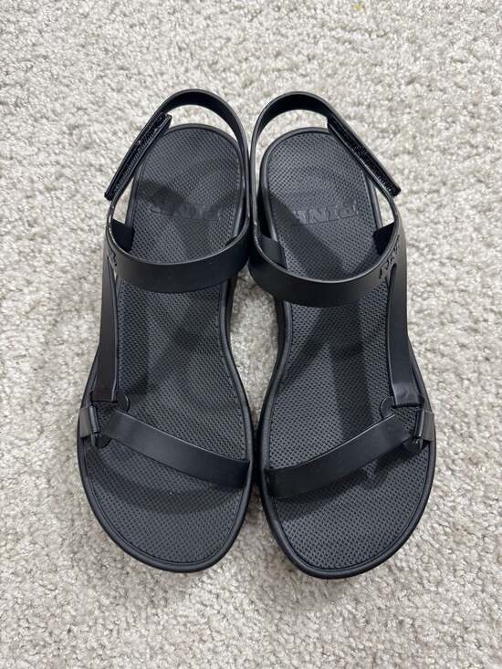 Pink by Victoria’s Secret Black Summer Sandals Size 9 - Picture 2 of 5